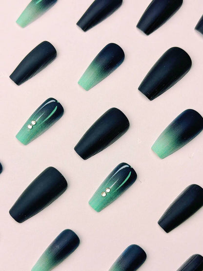 Blue Ombré Press-On Nail Set — 24 Pieces